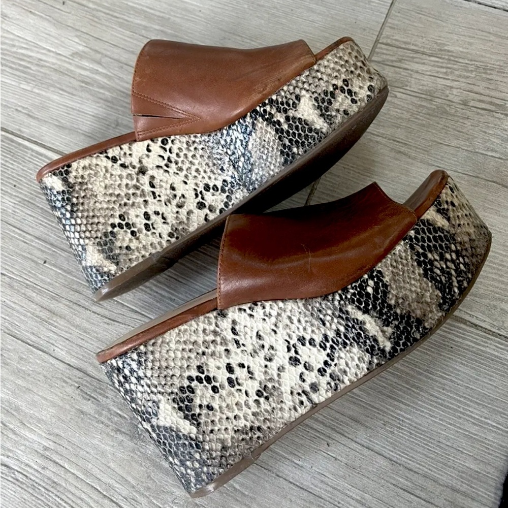 Nine West - Women’s 6 Brown Leather Sandals - Chunky Heel - Snakeskin